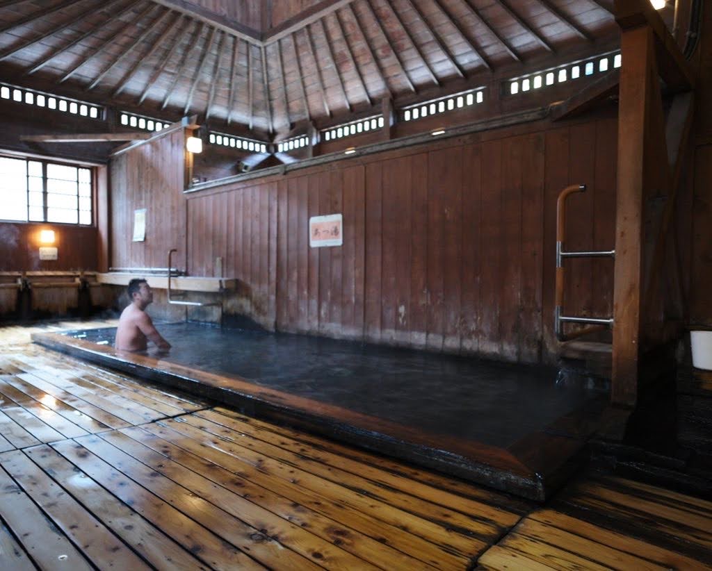 山田温泉の中心湯、大湯